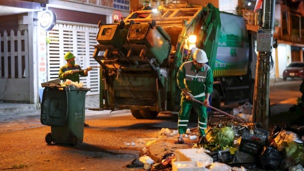 Huế lập đội kiểm tra môi trường, có công an xã tham gia