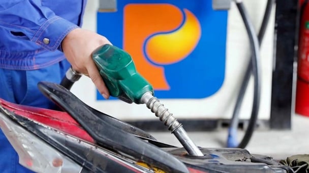 Giá xăng dầu hôm nay 17/6/2025: Thế giới vẫn tăng