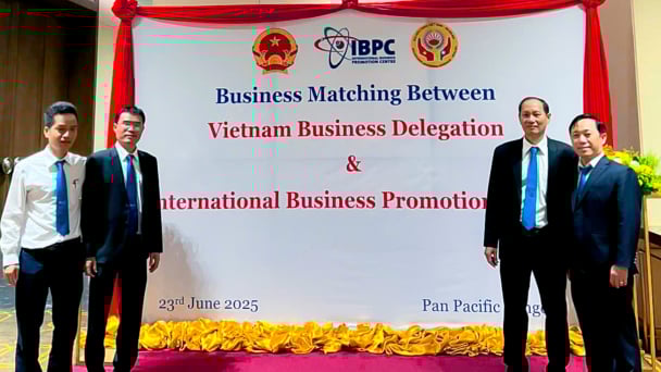 Tôn Phương Nam tham gia Đoàn giao dịch thương mại chuyên ngành xây dựng tại Myanmar