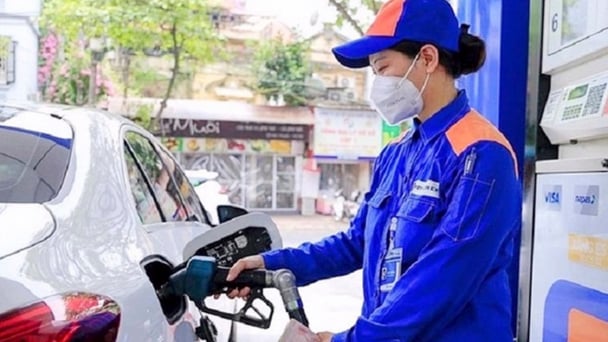 Giá xăng dầu hôm nay 27/6/2025: Thế giới nhích nhẹ