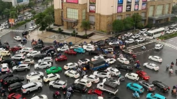 Giải ‘bài toán’ ùn tắc giao thông ở đô thị Huế
