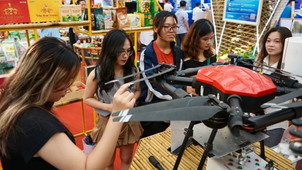 Robots and UAVs assist in monitoring and protecting water resources