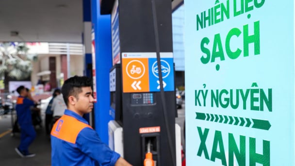 Giá xăng giảm nhẹ, giá dầu tăng từ 15h ngày 22/1