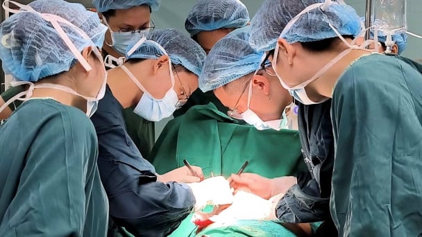 Nhiễm trùng hoại tử sau phẫu thuật thẩm mỹ ngực