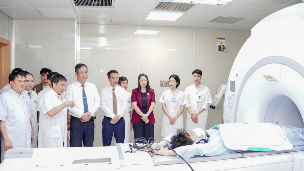 Bệnh viện Trung ương Huế vận hành máy cộng hưởng từ MRI 3.0 Tesla SIGNA Pioneer