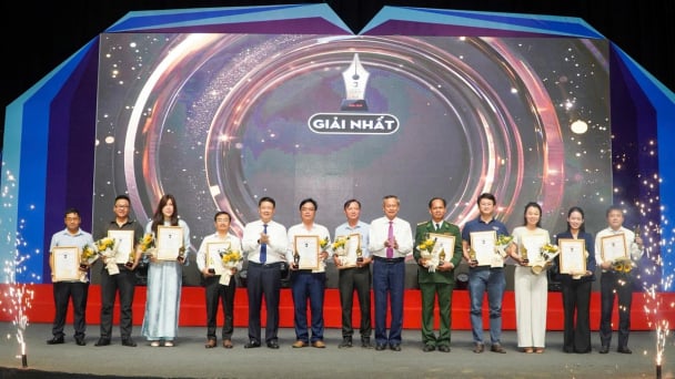 Báo Nông nghiệp và Môi trường đoạt Giải Báo chí Huỳnh Thúc Kháng TP. Đà Nẵng