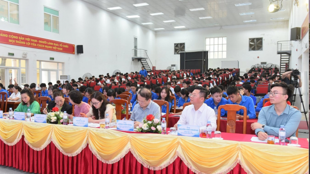 Trang bị kỹ năng chăm sóc sức khỏe chủ động cho thanh niên