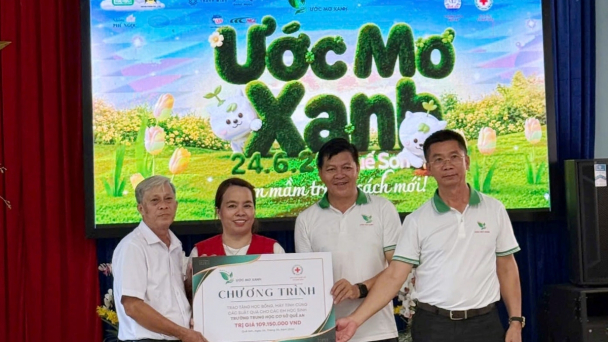 Ước mơ xanh tiếp sức học sinh khó khăn vùng quê Quế An