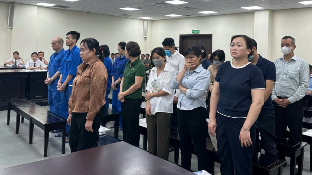 Hàng loạt cán bộ Sở Y tế Hà Nội lĩnh án vì nhận hối lộ
