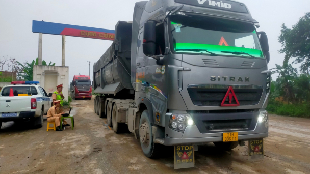 Không để xe quá khổ, quá tải lộng hành