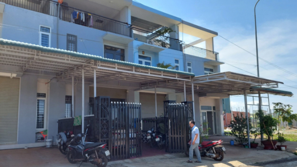Nhà ở xã hội bán cho người nhà lãnh đạo
