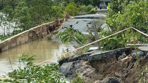Tiền Giang liên tiếp xảy ra sạt lở nghiêm trọng