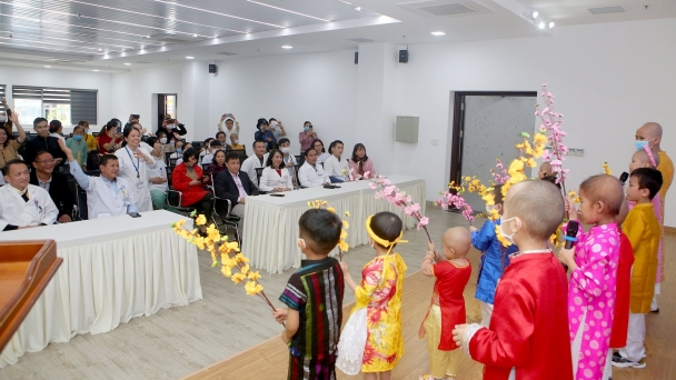 Cứu sống bé gái hơn 5 tuổi di căn tủy bằng ghép tế bào gốc