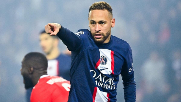 Neymar đổi ý, quyết không rời PSG