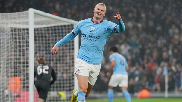 Erling Haaland xô đổ kỷ lục tại Premier League
