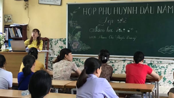 Hoàn trả học phí đã thu thừa của phụ huynh
