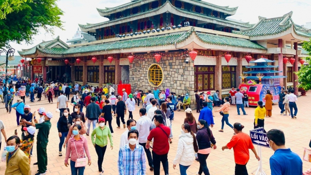 Khai hội Vía Bà Chúa Xứ Núi Sam