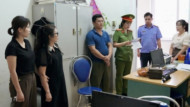 Trục lợi tiền đào tạo nghề, 6 cán bộ ở Hòa Bình bị khởi tố