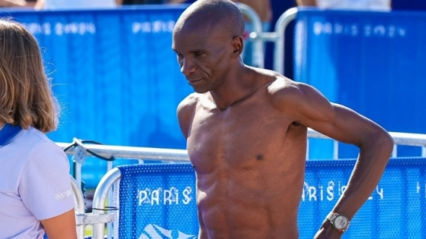 Huyền thoại marathon Eliud Kipchoge 'úp mở' giải nghệ
