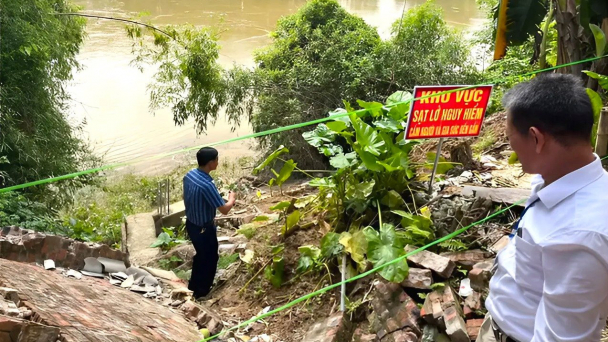 Công bố tình huống khẩn cấp về sạt lở bờ sông Cầu