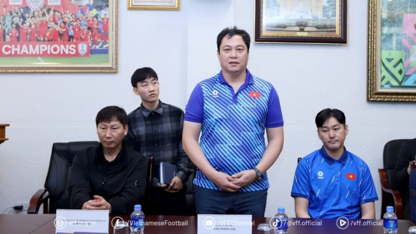 VFF cùng lúc công bố hợp đồng với HLV Nhật Bản, Hàn Quốc