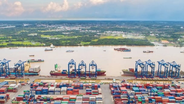 Đột phá từ thể chế để tăng trưởng 8% trở lên