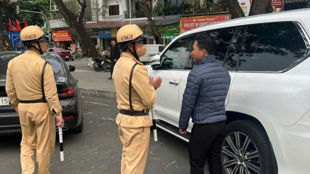 Hải Phòng cấm dừng, đỗ xe trên nhiều tuyến phố