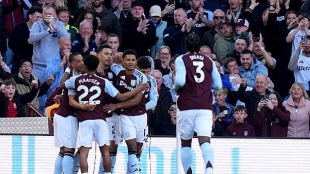 Aston Villa thắp sáng hy vọng dự Champions League