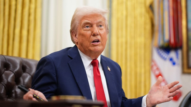 Vì sao ông Trump hoãn áp thuế đối ứng 90 ngày?