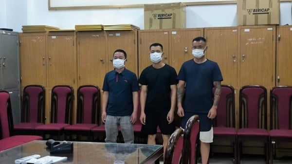 Bắt nhóm đối tượng bảo kê có biệt danh ‘lợn rừng’