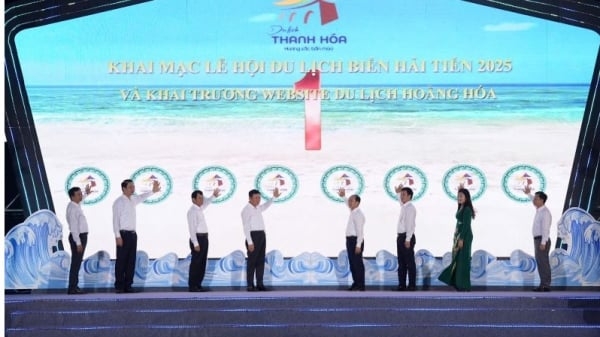 Lễ hội du lịch biển Hải Tiến với chủ đề 'Khát vọng tỏa sáng'