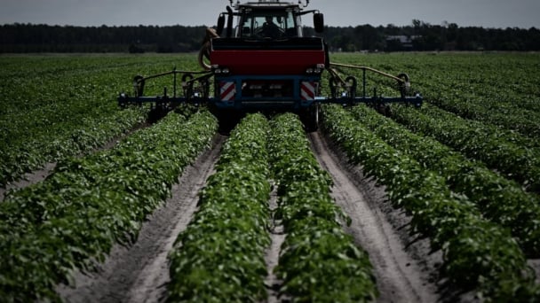 EU approves new tariffs on Russian fertilizer imports