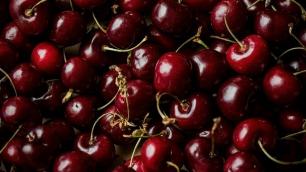 China market barriers push US cherries to Hong Kong and Vietnam