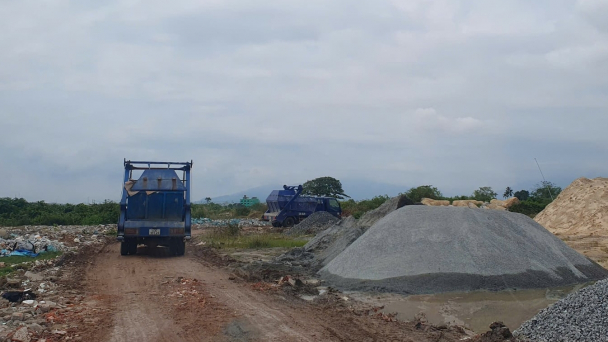 Đường đi của rác thải xây dựng tại Đà Nẵng: Chính quyền 'chậm' xử lý
