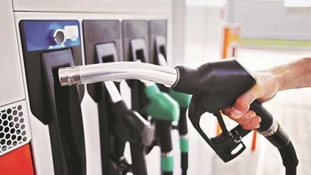 Giá xăng dầu hôm nay 15/5/2025: Thế giới giảm nhẹ
