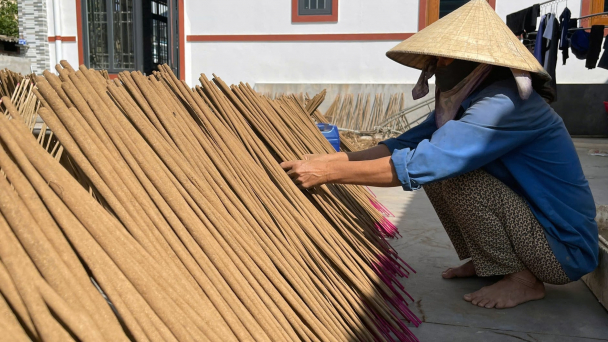 Giữ ‘hồn’ làng nghề hương trầm truyền thống hàng trăm năm tuổi