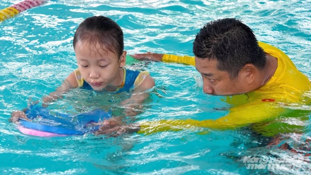 Dạy bơi cho trẻ em nông thôn: [Bài 3] Hiệu quả nếu được quan tâm đúng mức