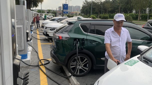 TP.HCM phát triển hạ tầng trạm sạc xe điện thân thiện môi trường