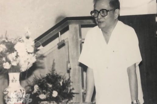 Một đại sứ, một văn nhân
