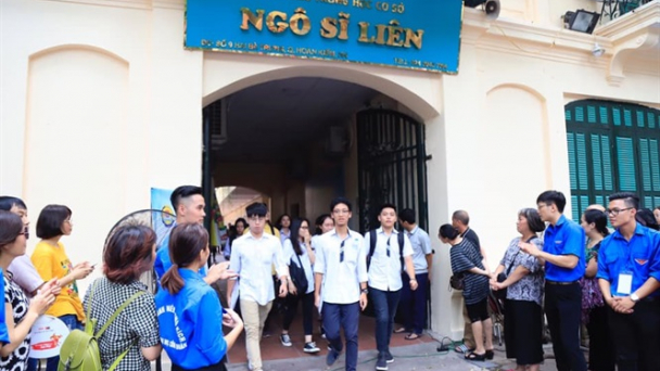 18 thí sinh bị đình chỉ thi trong ngày thi thứ hai
