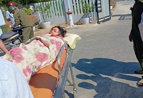 Mâu thuẫn, chồng dùng dao cứa cổ vợ rồi tự sát