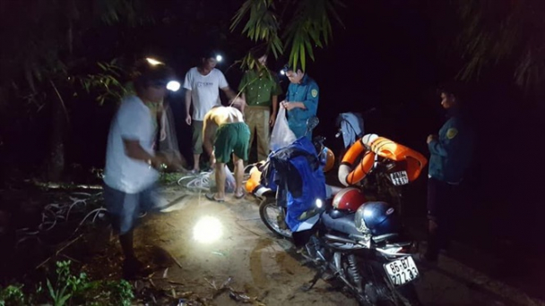 Đi phượt trong rừng sâu 1 người chết đuối, 1 người mất tích