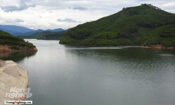 Tranh cãi 'thủ phạm' chính khiến đập dâng Ngàn Trươi biến đổi màu