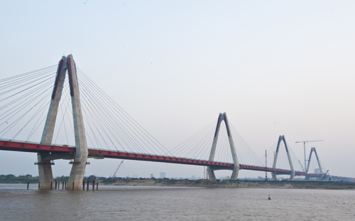 15/4: Hợp long cầu Nhật Tân