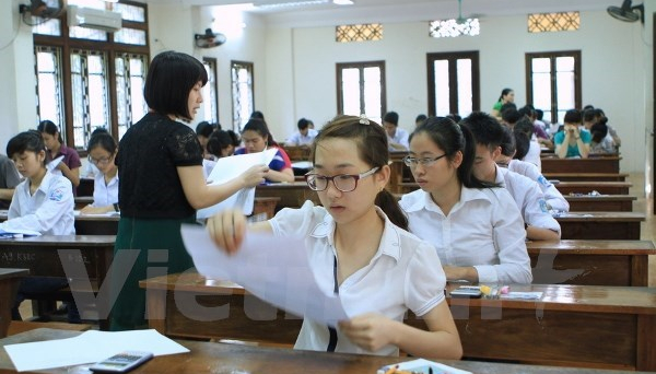 Nhiều trường đại học công bố ngưỡng điểm nhận hồ sơ xét tuyển