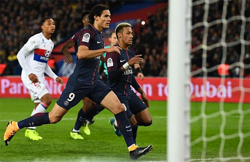 Neymar, Cavani bị đồn tranh đá phạt đền vì 1,2 triệu đôla