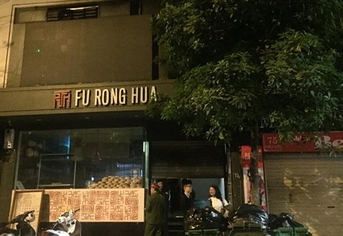 Nhà hàng cao cấp Fu Rong Hua bị “tố” bán món ăn nghi nhiễm sán lợn