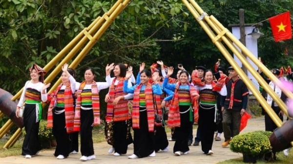 'Tết bản làng' tôn vinh sắc xuân các dân tộc