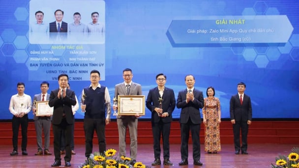 Phượng Sơn đưa tri thức 'đến tận ngõ, gõ tận nhà'