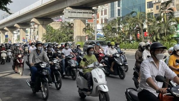 Hà Nội giữ nguyên lộ trình hạn chế xe máy xăng vào năm 2030